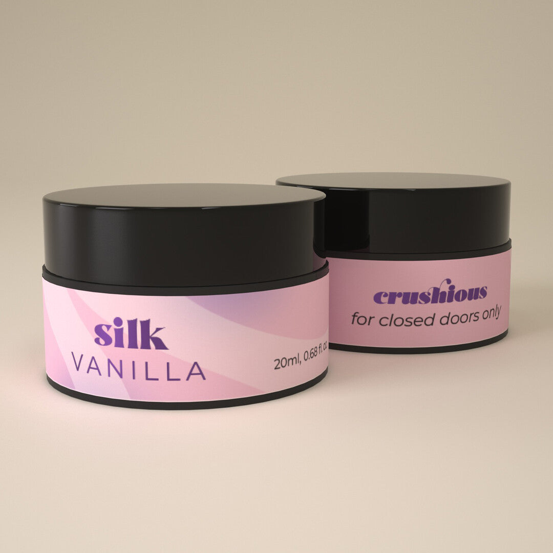 Silk - Massage Candle with Pheromones and Vanilla Scent - 0.68 fl oz / 20 ml